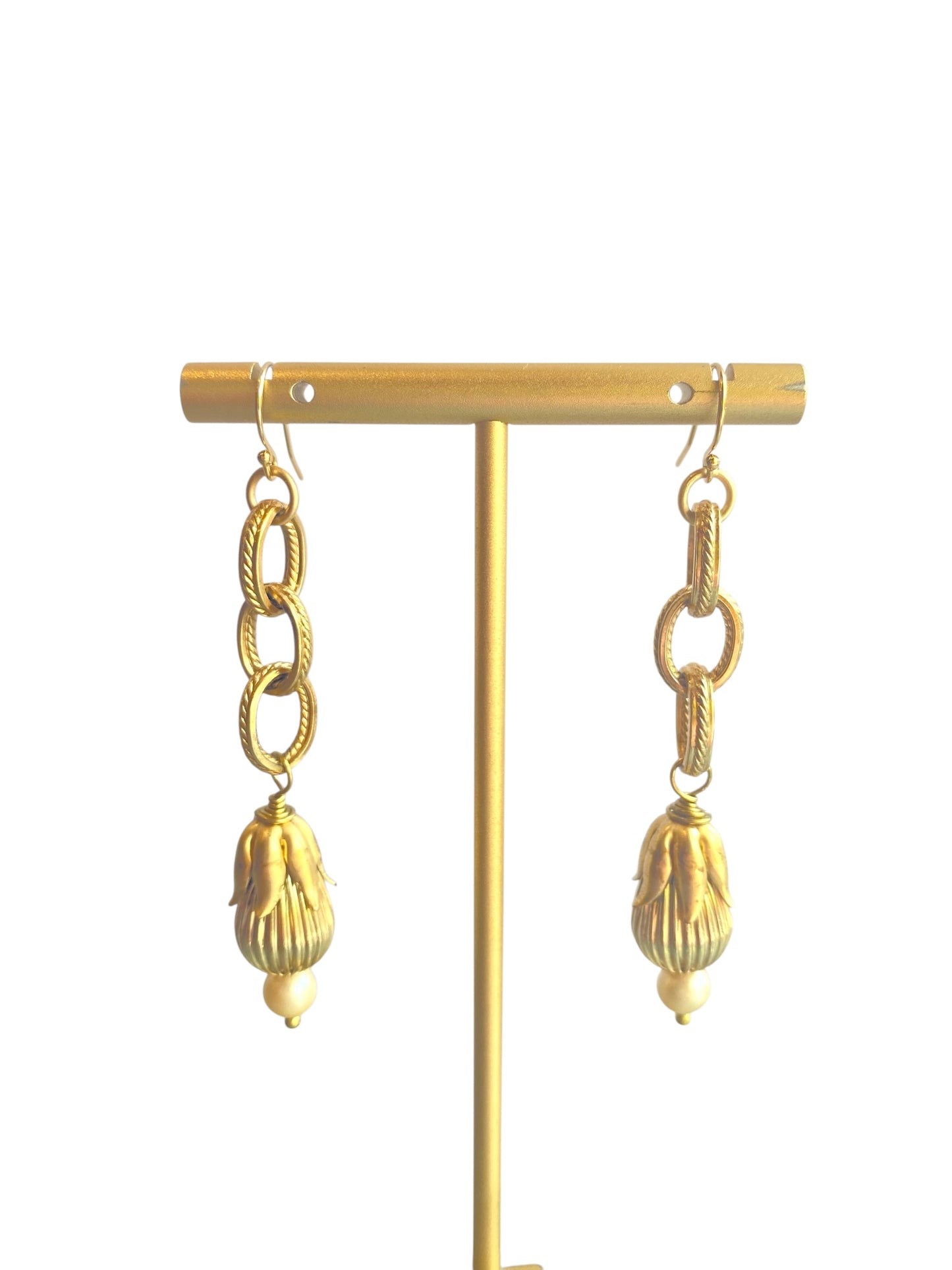Devlin Shand - Gold Eggplant Pearl drop earrings