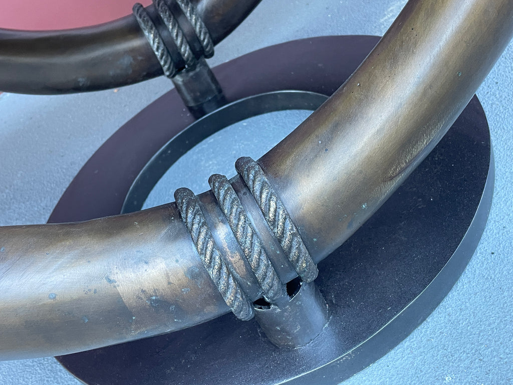 EN ABSENTIA - Lisa Niedermeyer - Tree Table