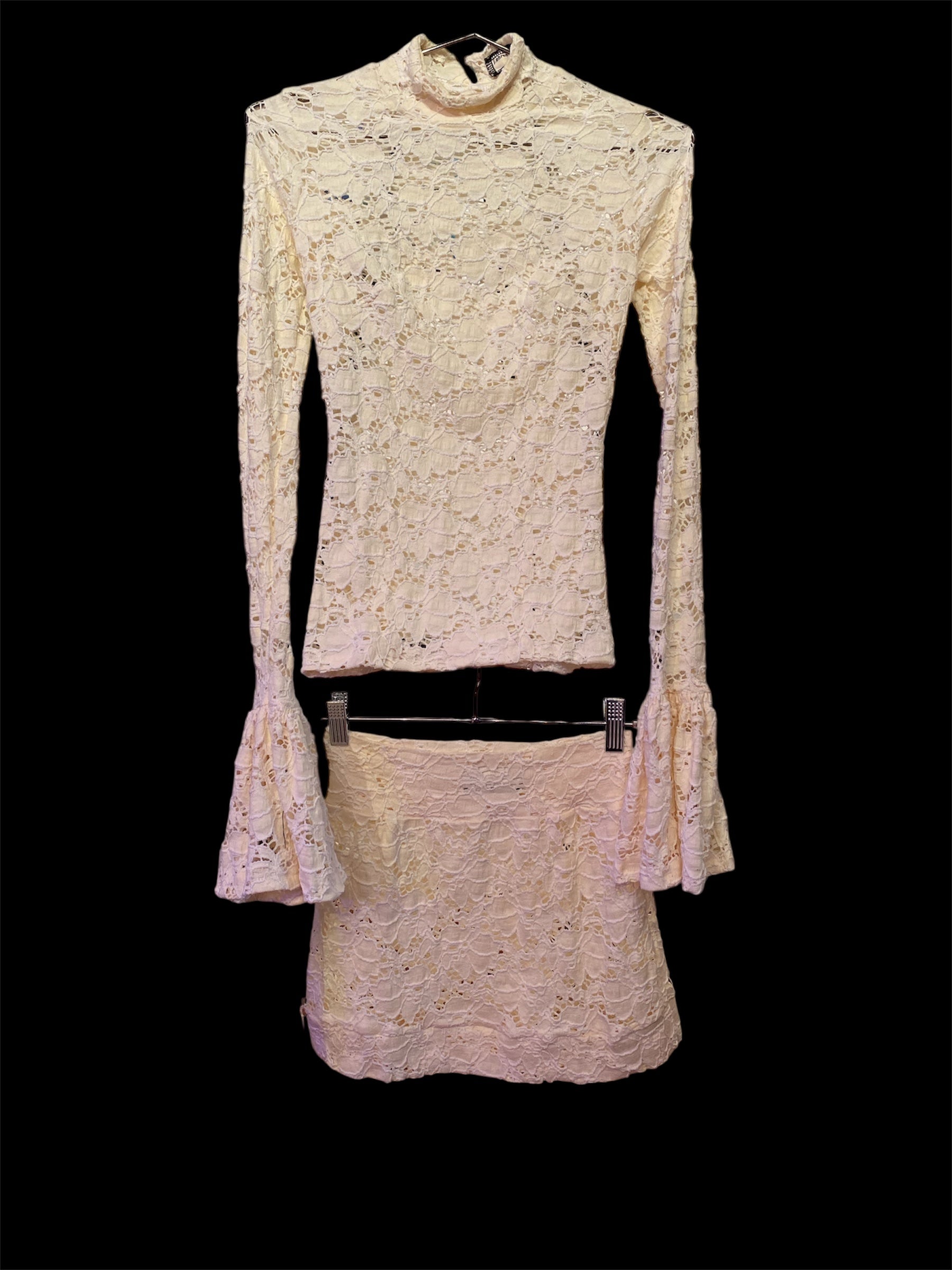 Joey Ehrenberg - Lace set long sleeve and skirt